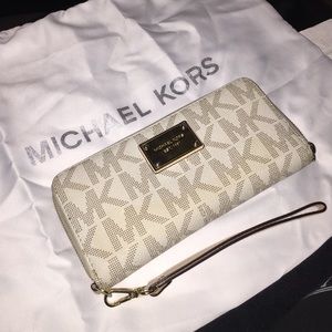Authentic Michael Kors Wallet