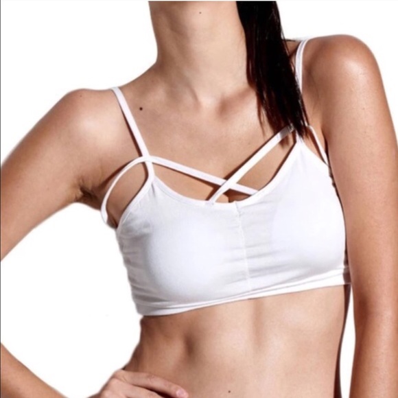 White bralette/crop top - Picture 2 of 3