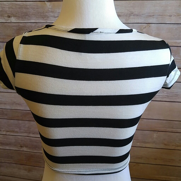 Striped cropped top - Picture 3 of 4