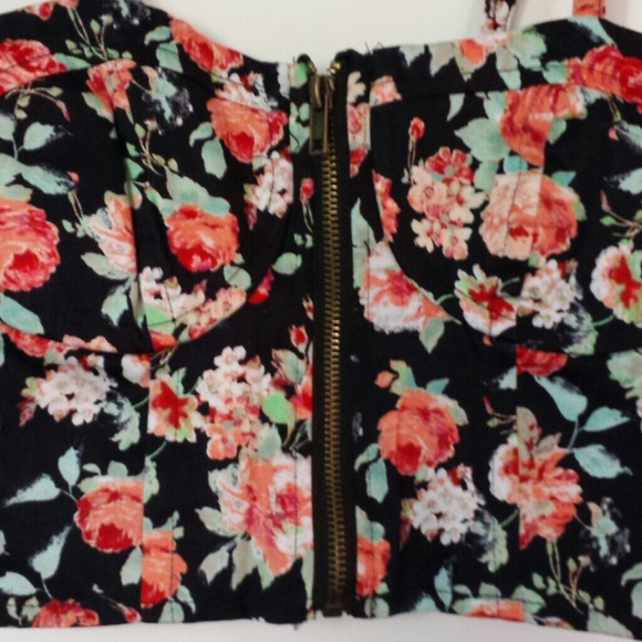 Top - Picture 2 of 3