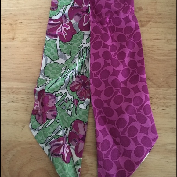 BRAND NEW Authentic Coach Silk Wrap