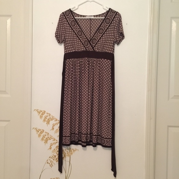 A dressbarn dress. Size:6. Only worn once.