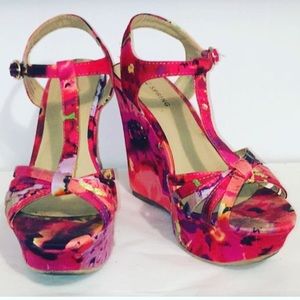 Call It Spring Floral printed wedges