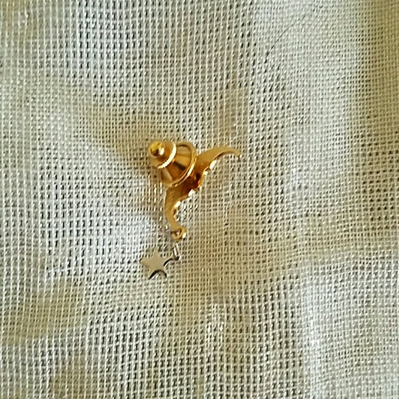 Avon Pin - Picture 2 of 3