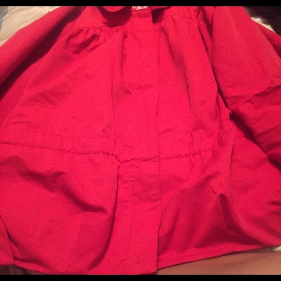 Red jacket - Picture 2 of 3