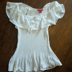 Beautiful White Flowy Blouse, Very Flattering