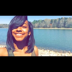 Meet your Posher, Telisha