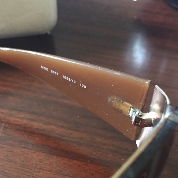 VINTAGE AUTHENTIC VERSACE GOLD SUNNIES - Picture 3 of 3