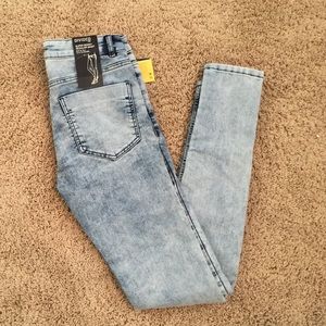 NWT H&M acid wash jeans