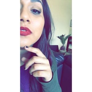 Meet your Posher, Rebeca