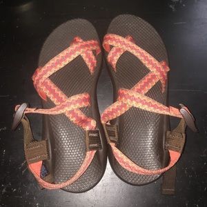 Women's Chaco's Z/2 classic sandals in size 9.