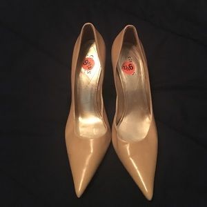 Camel Guess heels