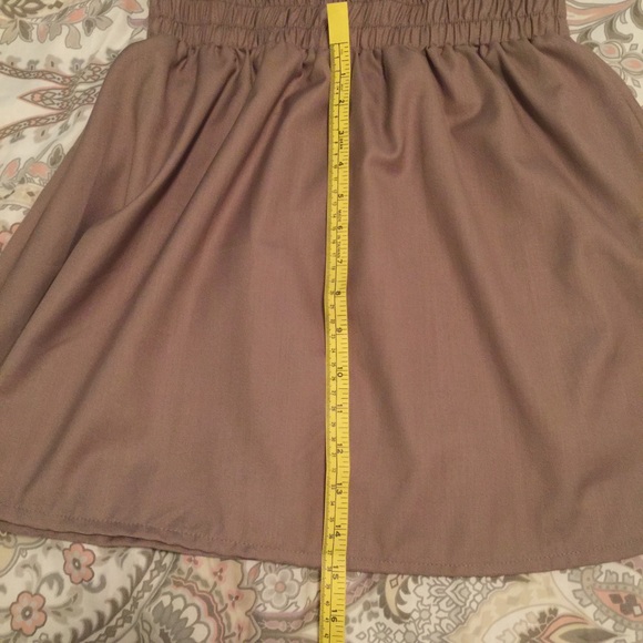 One shoulder mini dress. Only worn once. Size: s. - Picture 3 of 4