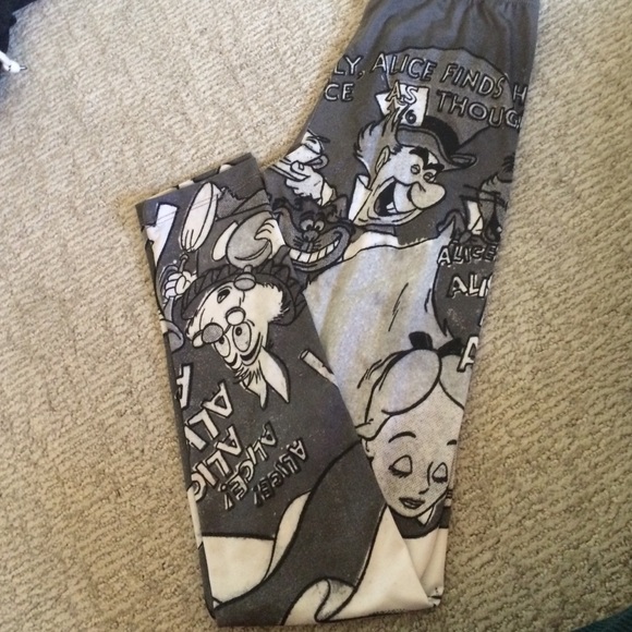 Alice in Wonderland Leggings