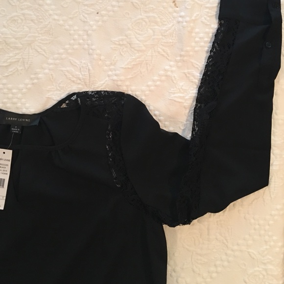 Lovely black blouse/shirt by Larry Levine - Picture 2 of 4