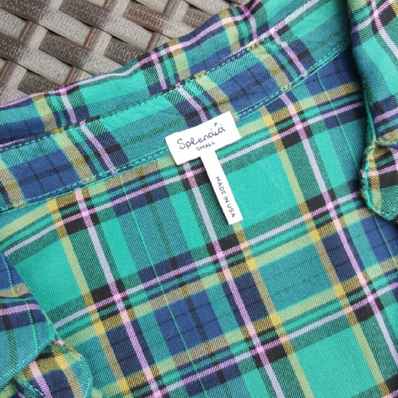 Splendid Green Plaid Blouse - Picture 4 of 4