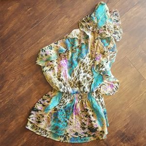 Beautiful Flowy One Shoulder Shirt