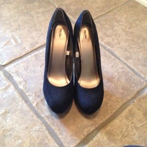 Black high heel shoes