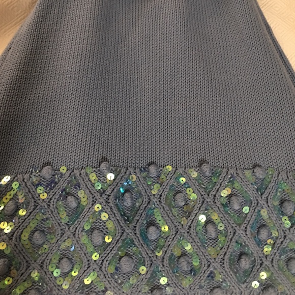 Light blue sweater ties at the waist. - Picture 4 of 4