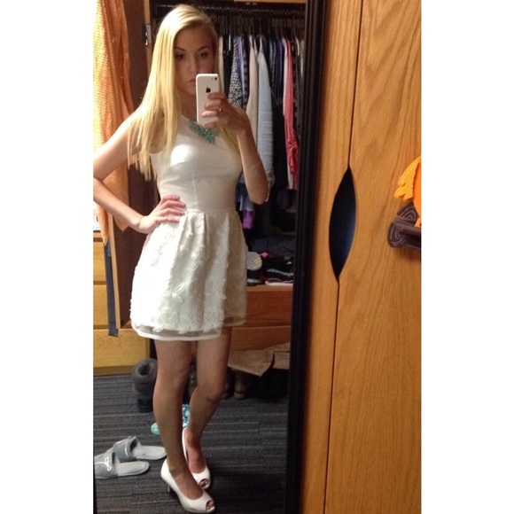 White H&M Dress - Picture 3 of 3