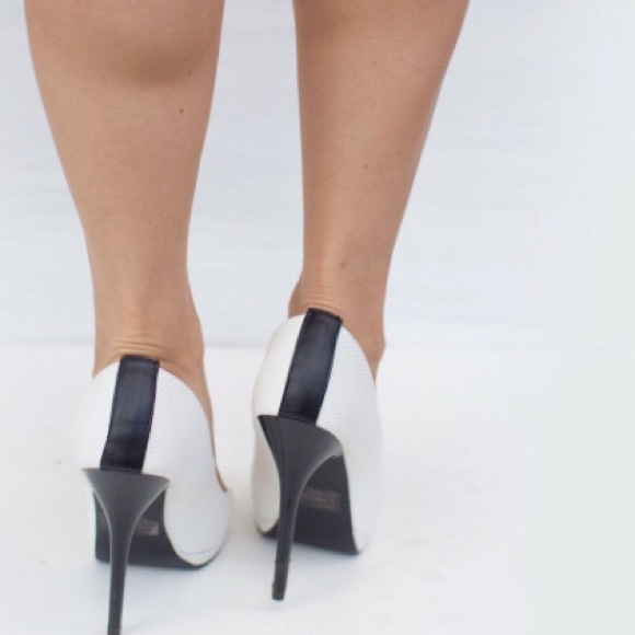 White Heels - Picture 3 of 3