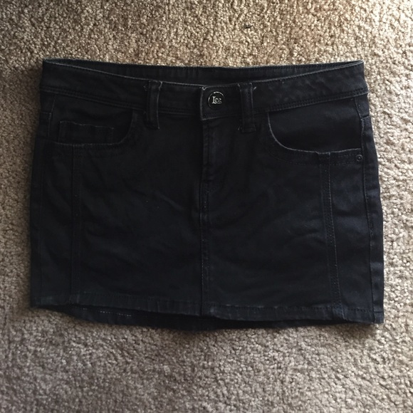 Lee Black denim skirt
