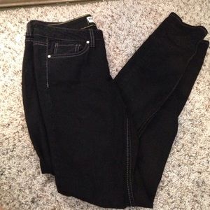 Tilly's black skinny jeans