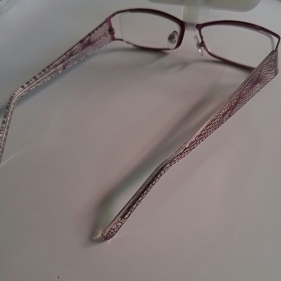 Glasses - Picture 4 of 4