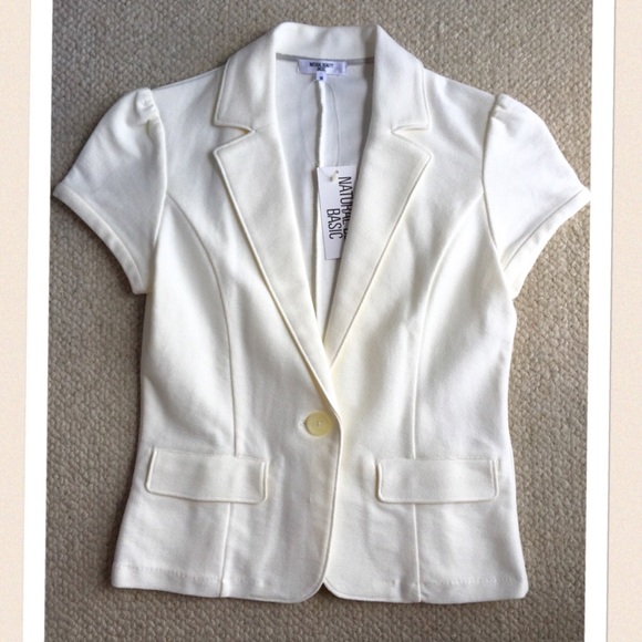 White short sleeve jacket