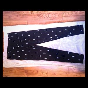 Black and white leggings.