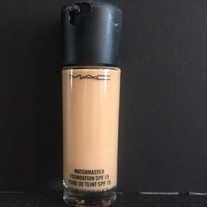 MAC matchmaster foundation