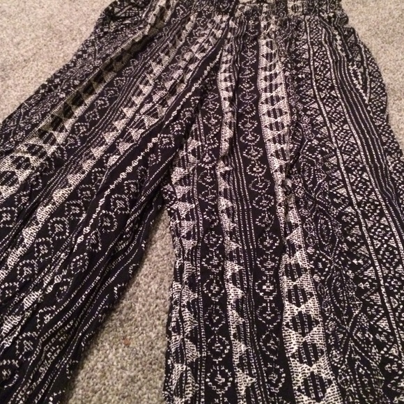 Cute pants for spring and summer!! - Picture 2 of 4