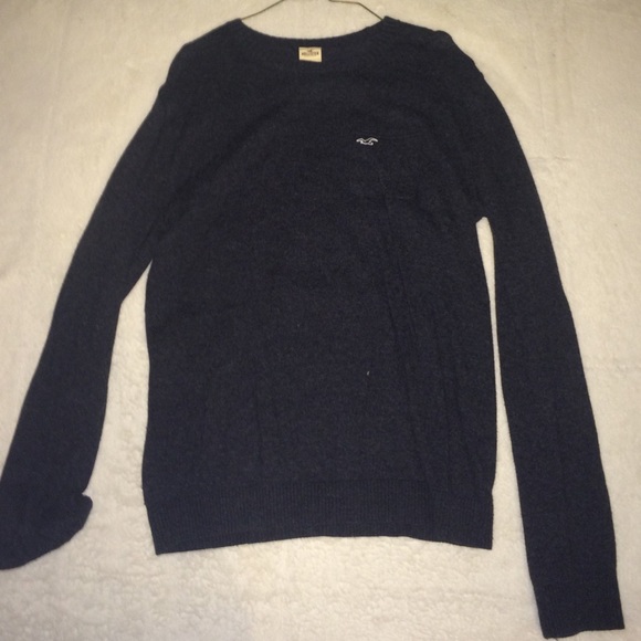 Hollister sweater