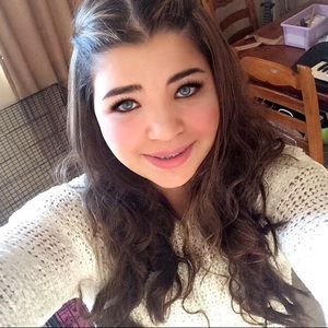 Meet your Posher, Kaitlyn