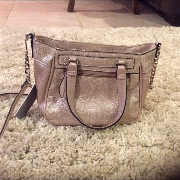 JLo Handbag! - Picture 2 of 4