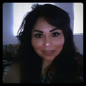 Meet your Posher, Carolina