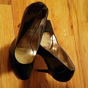 Black Steve Madden Pumps