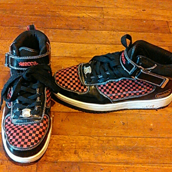 Checkered mecca shoes