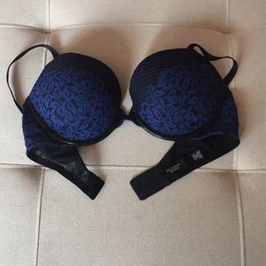 NWOT Victoria's Secret Very Sexy black/blue bra