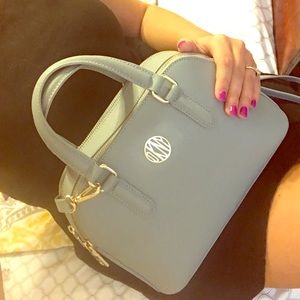 DKNY hang bag