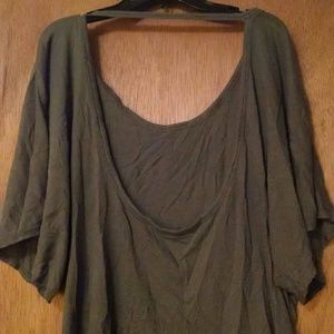 VS Tee