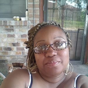 Meet your Posher, Meesha