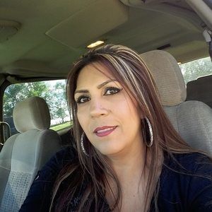 Meet your Posher, Sandra