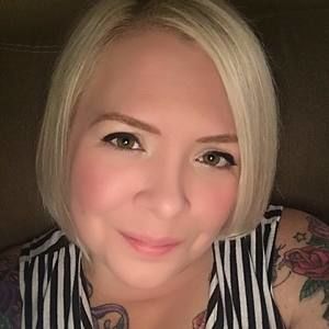 Meet your Posher, Dana