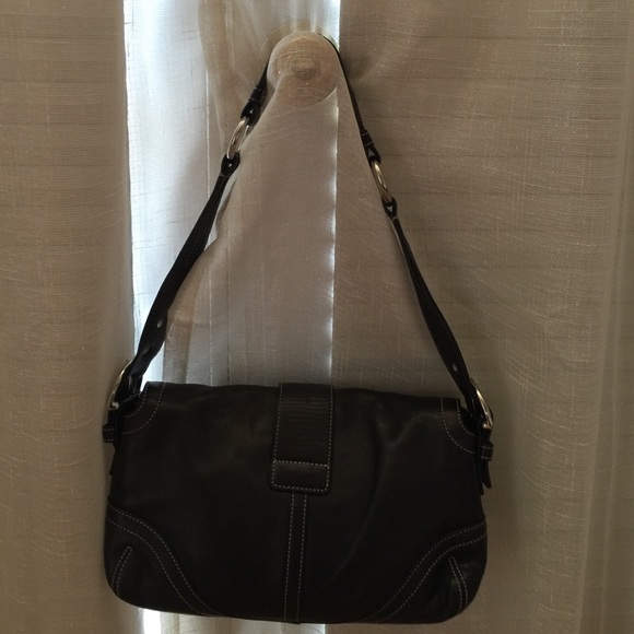 Coach purse - Picture 2 of 4