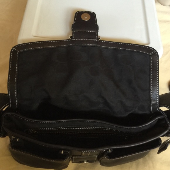 Coach purse - Picture 4 of 4