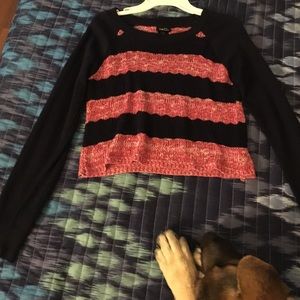 Long sleeve crop top