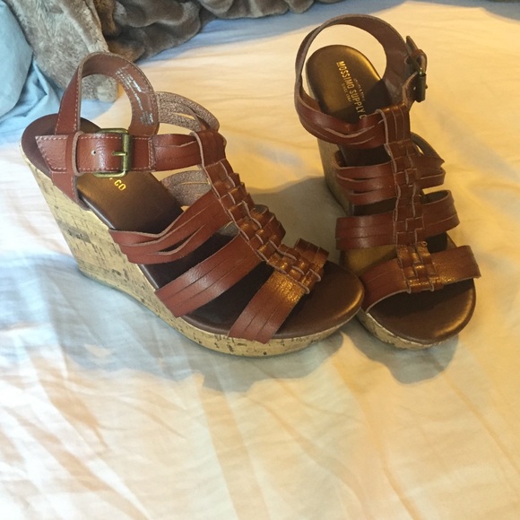 Brown and Cork Wedges