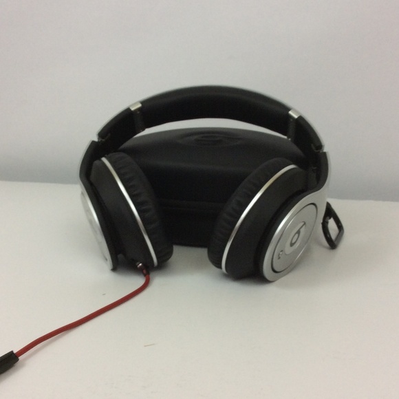 Studio beats - Picture 1 of 3