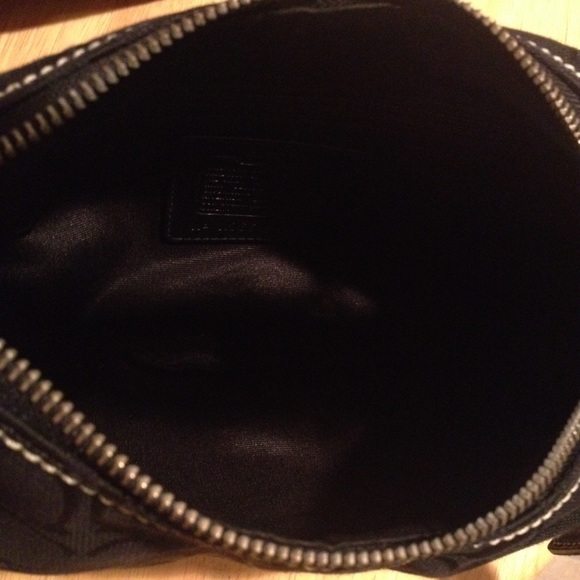Black Coach Small Signature Shoulder Bag - Picture 2 of 4